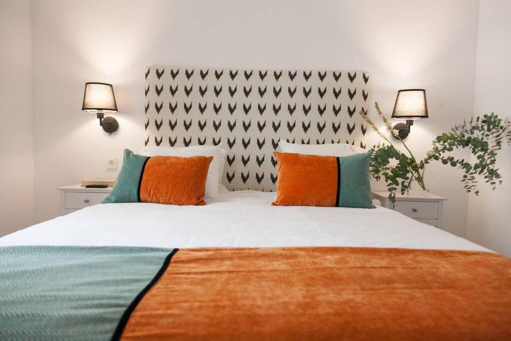 Idyllic & Loveliest With Patio.private Parking * Sevilla