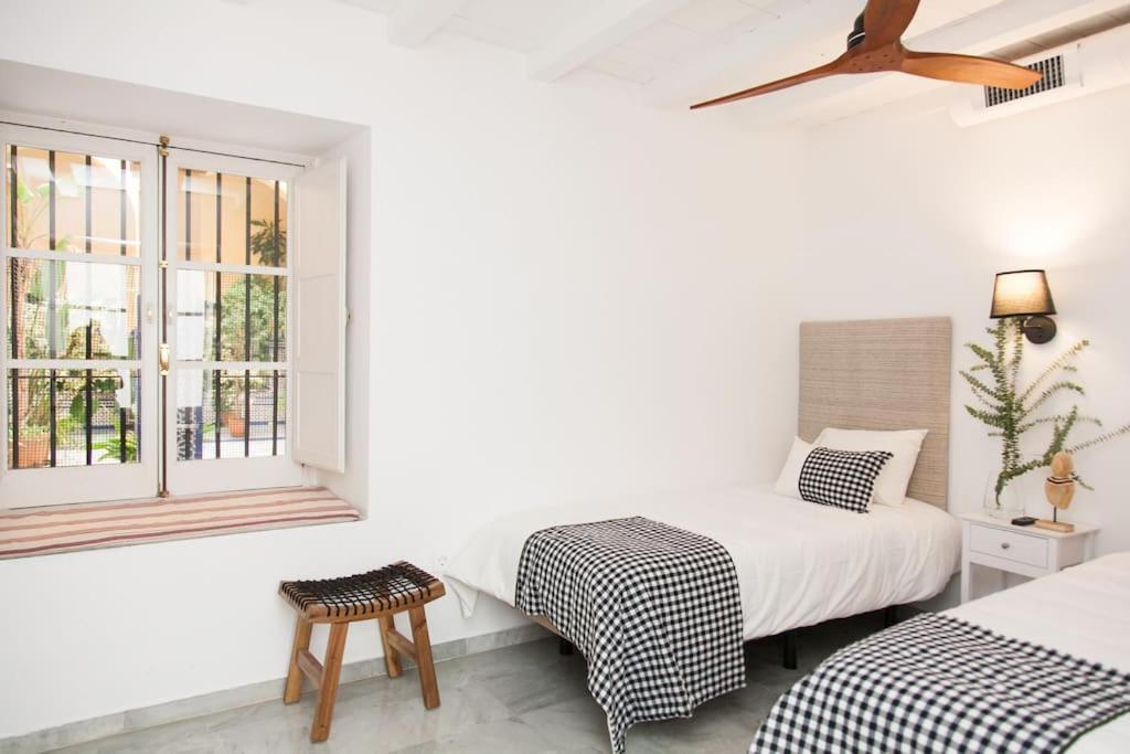 Apartamento Idyllic & Loveliest With Patio.private Parking Sevilla